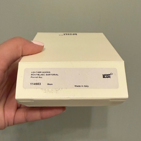 Montblanc Elegant Black Card Holder - Picture 4 of 5